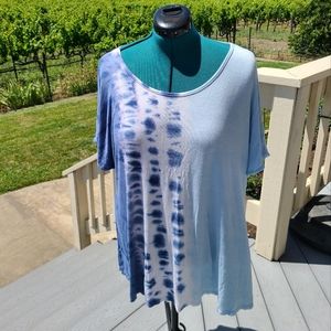 👀50% OFF👀💙 Gently Used‼️ Lane Bryant brand Super SOFT Tee